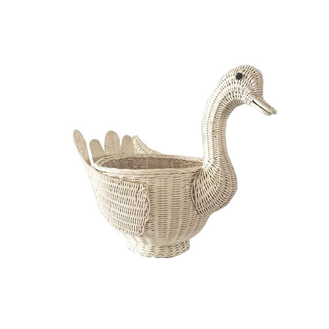 Natural Rattan Swan Shape Storage Basket GL-0875 PC